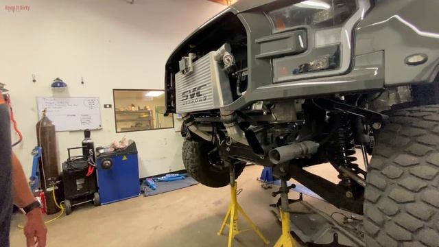 SVC Offroad Shop Tour - Linked System First Look смотреть онлайн