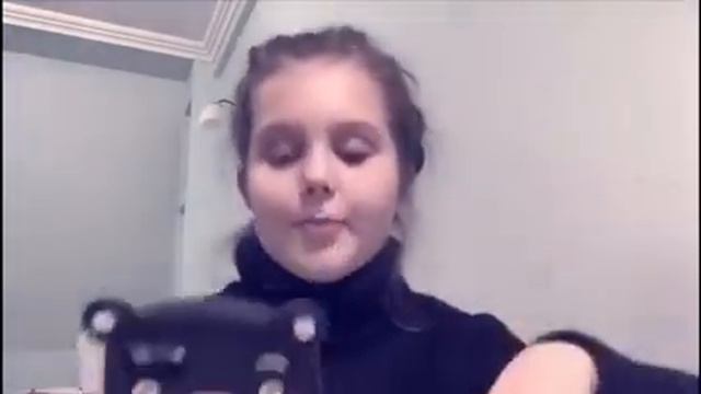 Полина Романова. Обзор чехлов для Айфон 8 смотреть онлайн