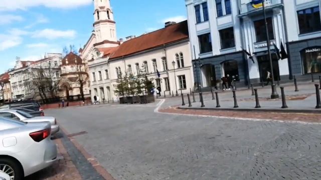20 апреля 2022 #вильнюс #литва #прогулка Ратушная плошадь | Православная церковь на улице Дидже смотреть онлайн