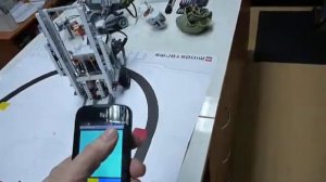 Дистанционное управление ЛЕГО-роботом со смартфона