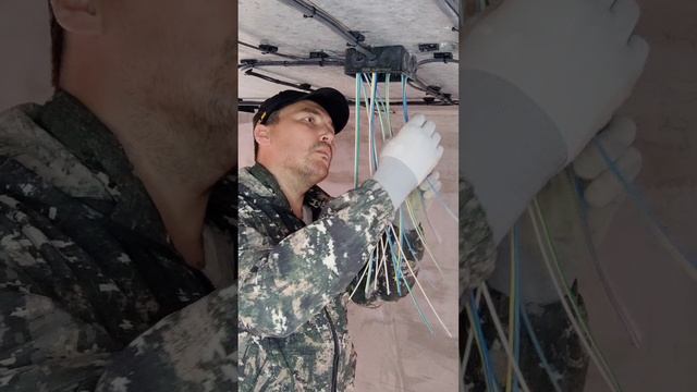 Маркируем проводники в распредкоробке