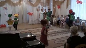 Танец "Овощей" (подготовительная группа) Музыкальный руководитель Вострикова В. М