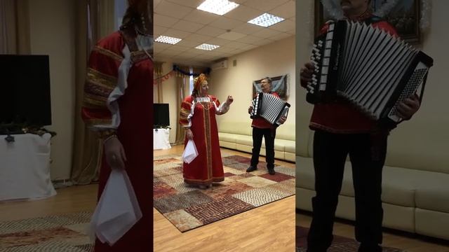 песня Я Деревенская... АЛЕКСАНДРОВА Наталья, аккомпанемент Александр Баранов(баян) смотреть онлайн