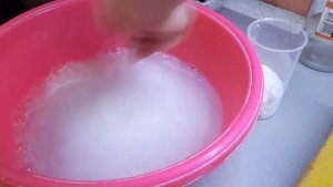 Как удалить пятна на ковре. Почистить ковёр от пятен.