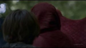 Красная Женщина