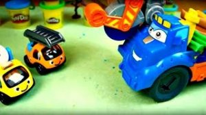 Игры с машинками для детей - Лепка из пластилина.mp4