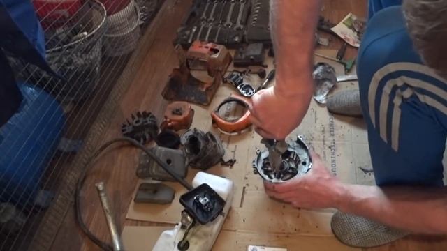 Разборка китайского триммера и замена изношенных прокладок. УСКОРЕННОЕ ВИДЕО. смотреть онлайн