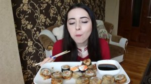 ГОРЯЧИЕ РОЛЛЫ MUKBANG не  asmr Ayka Emilly