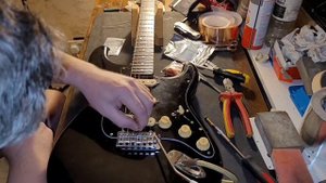 fitting 2 point Wilkinson tremolo bridge system with a float