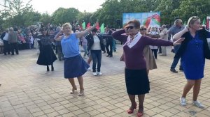 Танцы в Солигорске, парк четырех стихий, 8 мая 2023