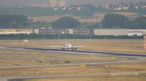 Эйрбас А319 авиакомпании Czech Airlines приземляется в аэропорту Франкфурта.
