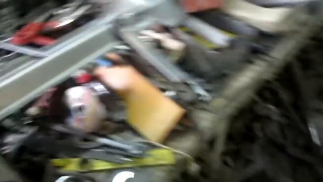 СТАРЫЙ КАНАЛ! ВАЗ 2115. Замена нижней поперечины рамки радиатора. смотреть онлайн