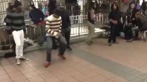 И Ленин такой молодой, и юный Октябрь впереди