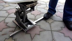 Кресло в лодку, на стойке с амортизатором