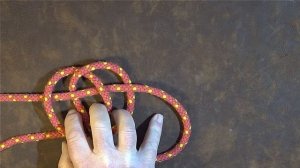 Как завязывать одинарный ромбовидный узел. Он же кельтский узел. Он же бриллиантовый узел.