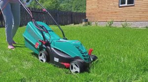 обзор электрической газонокосилки Bosch ARM 34 / покос газона /