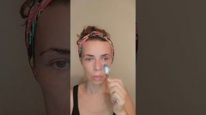 Омолаживающая маска для лица и омолаживающий массаж лица ложками