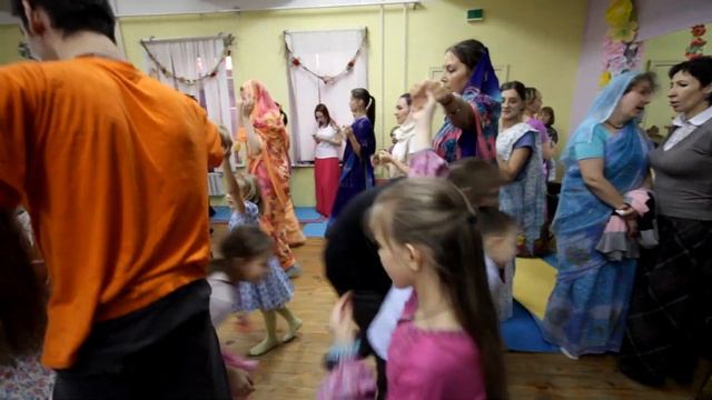 Говардхана пуджа в Чебоксарах 2018 год смотреть онлайн