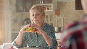 Реклама Макдоналдс Чикен Премьер  " Вот что я кукареку "