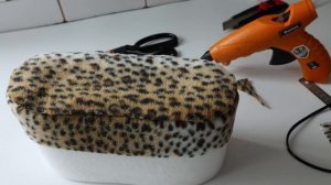 Не выкидывайте бутылочки из-под молока. Покажу, какую полезную и милую вещь я из них смастерила