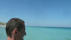 Купаюсь в Эгейском море.