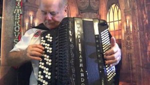 Баян BUGARI ARMANDO - его ремонт и настройка. 6 ролик : Проверка на  звук после ремонта