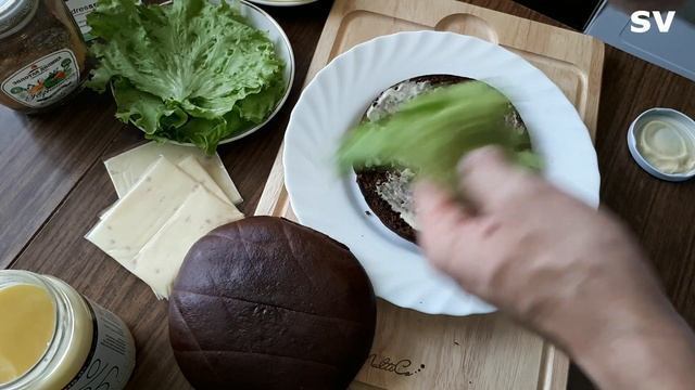 Готовлю ПП Бургер в домашних условиях,  день второй у меня дома. смотреть онлайн
