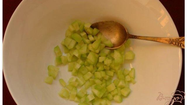 Салат с копченой скумбрией