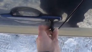 Видео: Как открыть центральный замок Mitsubishi Outlander XL ключом?