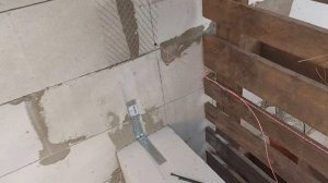 Соединение двух стен