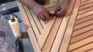 Амбарная дверь с геометрическим рисунком