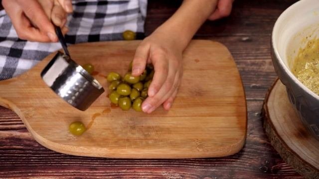 ΕΥΚΟΛΟ ψωμί ΧΩΡΙΣ ΓΛΟΥΤΕΝΗ με ρεβύθια