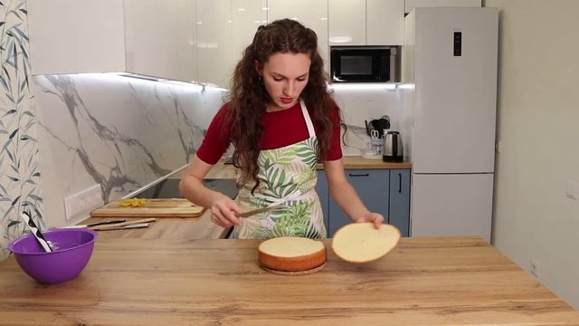 Как НАСТОЩИЙ ТОРТ / Быстрый Сметанный ПИРОГ с ПЕРСИКАМИ / Пирог-торт с Консервированными Персиками