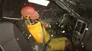 232. 2001-2008 Ford Escape crash test