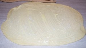 Плюшки с сахаром из дрожжевого теста