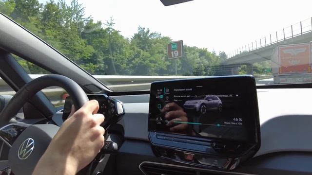 Si può viaggiare con Volkswagen ID.3 ? | autonomia a 130 km/h ?| Verso la TOSCANA смотреть онлайн