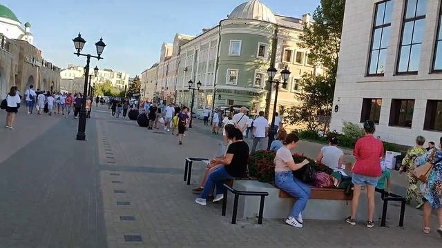 Уличные музыканты Казани на улице Баумана