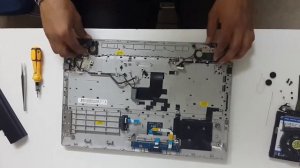 Samsung Laptop Open RV518 | Dismantle