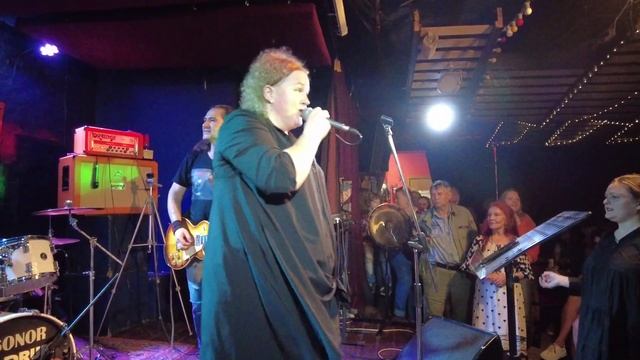 Женщина с Бородой  -  До пяти не пить