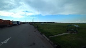 По трассе М7 в паре с коллегой. Проехали Казань, Чебоксары, Нижний Новгород. Дальнобой по России.