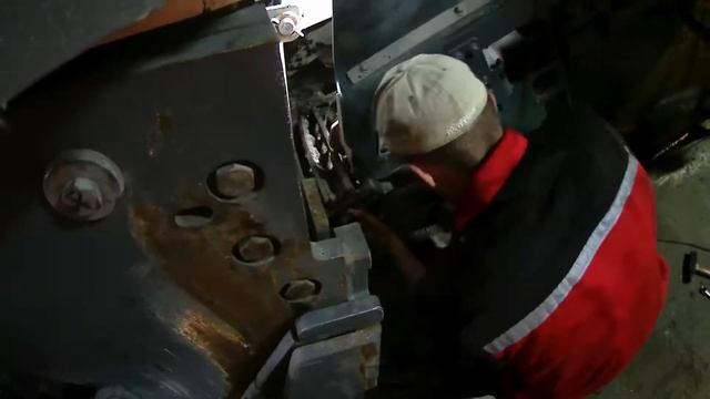 Wirtgen w 100 f Замена подшипников и установка барабана транспортера