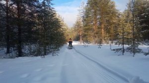 На зимней рыбалке и мотобуксировщик Бурлак