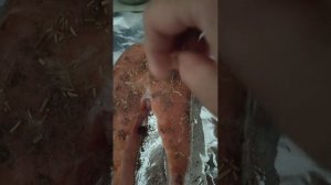 запекаем форель в духовке