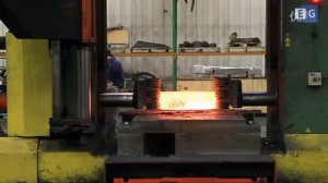 Гидравлический пресс для горячего прессования