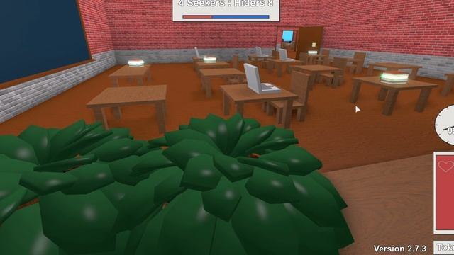 Комп ОЖИЛ ?️!? сковородки бегают? Это новые прятки за блоки блокс Хант в роблокс. Roblox смотреть онлайн