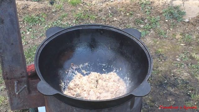 Макароны с тушенкой из кролика