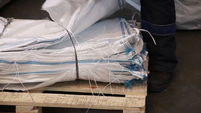 Мягкий контейнер (биг-бэг) 95х95х130 см верх сборка, низ люк - проверка на прочность смотреть онлайн