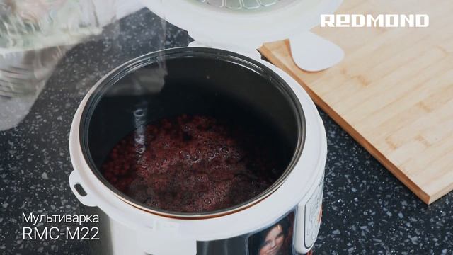 Рецепт "Брусничный морс" в Мультиварке REDMOND RMC-M22