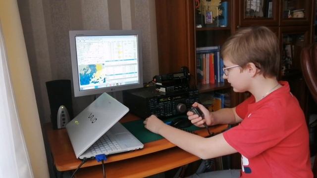 Новая антенна в городе на "двадцатку".Работаю в SSB,FT-8. смотреть онлайн