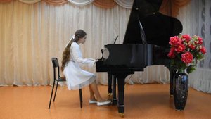 Л Вайнштейн ,,Сицилиана,, исп Юлия Гаврилова
